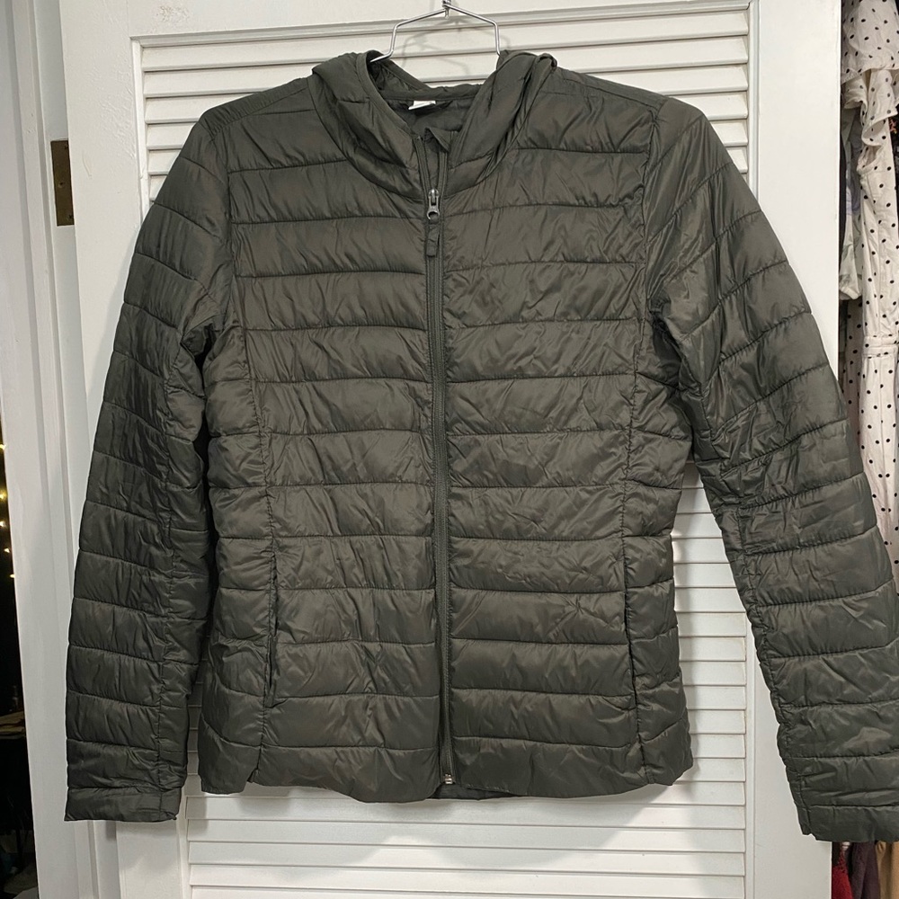 Old Navy puffer jacket Large TALL